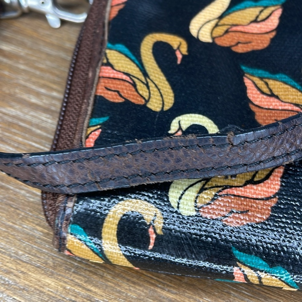 Fossil Key-Per Coated Canvas Swan Wristlet - image 6